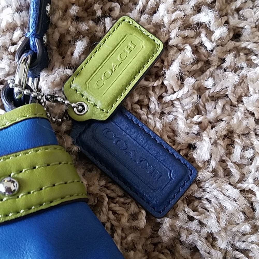 Coach Crossbody - Picture 5 of 8